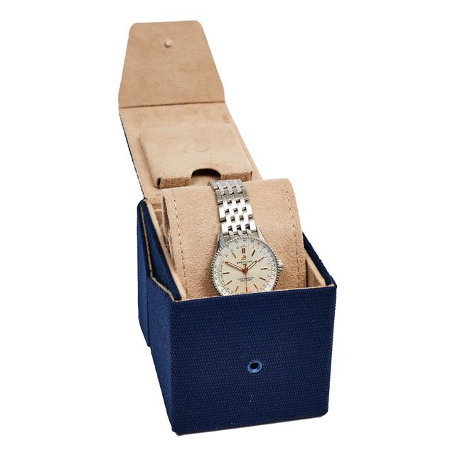 Breitling Navitimer Automatic 36 A17327 Image 4